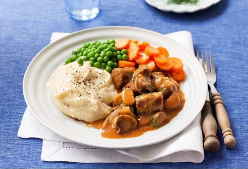 Korv stroganoff