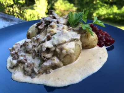 Renskavsgryta med messmör