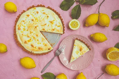 Engelsk ostkaka med citron och digestivebotten