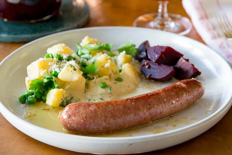 Isterband med stuvad potatis