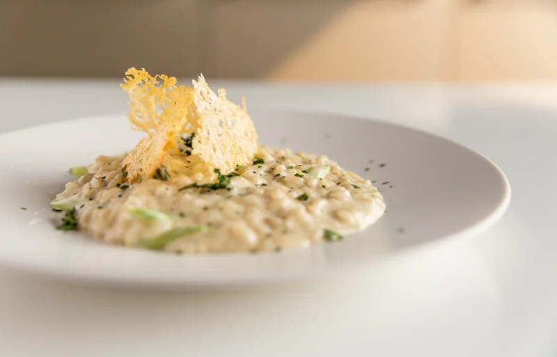 Vegetarisk risotto med spenat och svamp