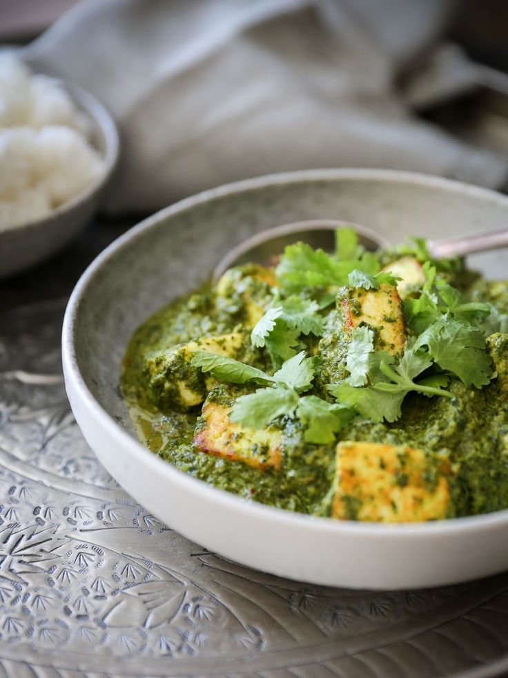 Palak Paneer – Indisk spenatgryta med paneer