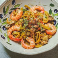 Krämig räkpasta med ärtor