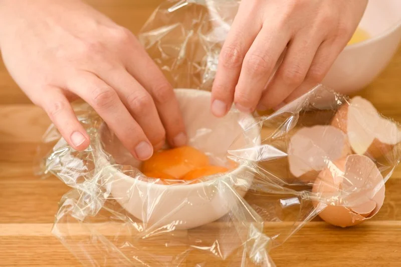 Mormorstips: Så tempererar du ägg för att undvika att krämen skär sig