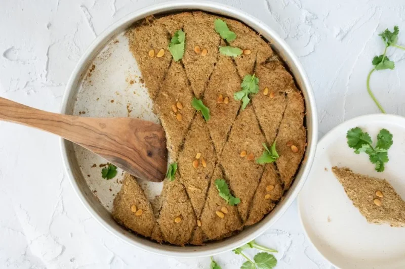 Kibbeh med nötfärs och pinjenötter