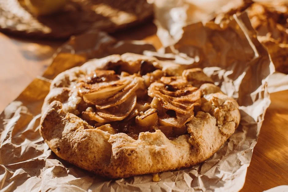 Fransk äppelgalette med kanel och brynt smör